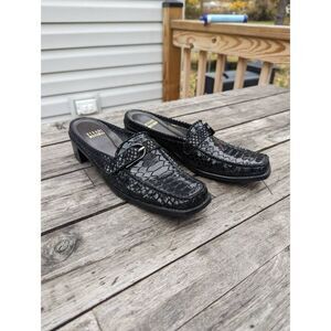 Stuart Weitzman Mule Slides women's size 7S black alligator